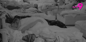 IMALA INTIMNE ODNOSE SA STARIJIM U PUNOJ SOBI Sada se oglasila njena majka, izustila samo jedno!