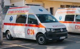 SUDARILA SE DVA PUTNIČKA VOZILA I HITNA POMOĆ Detalji karambola u tunelu, ima povređenih