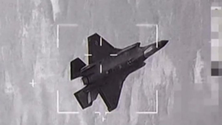 RAKETA POGAĐA NEVIDLJIVI F-35 Iran objavio snimak na kome se navodno vidi udar projektila