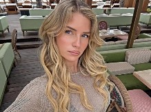 Sestra Kejt Mos dužna do guše! Manekenka nema ni za hleb, a ovo je razlog