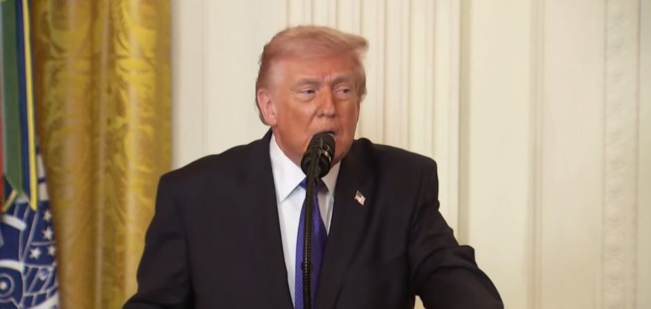 MRAK NAD HAVANOM Tramp najavio da će Amerika "na neki način" preuzeti ostrvo