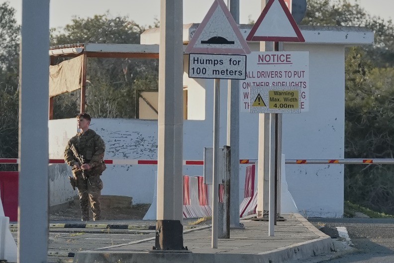 GRČKA SE UKLJUČUJE U SUKOB! Atina šalje avione na Kipar: Branićemo ga svim sredstvima!