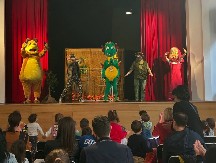 OTVORENA NOVA SEZONA U TEATRU „ZMAJ”: Za veliki broj mališana počelo novo izvođenje besplatnih dečjih predstava na Savskom vencu