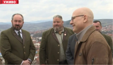 VUČEVIĆ POLOŽIO KAMEN TEMELJAC LOVAČKOG DOMA U KNJAŽEVCU Poslao poruku koja je dirnula sve, a evo šta je rekao o lovcima