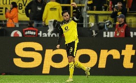 NASTAVAK SARADNJE Emre Džan produžio ugovor sa Borusijom 