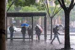 KO DANAS TREBA DA PONESE KIŠOBRAN: Vremenska prognoza za 22. mart