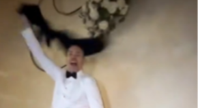 SOFRONIJEVIĆ VAN SEBE Harmonikaš zaigrao na veselju, pa pao sa stolice! (VIDEO)