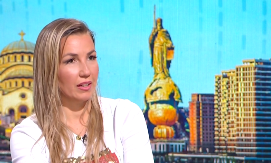 IVANA SE AUTOM VRATILA IZ RATNE ZONE U SRBIJU: Vozila 3.000 kilometara: "Gledala sam kroz prozor da li nešto leti" 