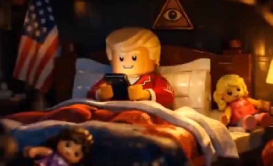 IRAN OBJAVIO SNIMAK U KOJEM SE RUGA TRAMPU: Napravili ga od Lego kockica, pustili ga da se preznojava, dok skaču cene benzina i gore američki brodovi (VIDEO)