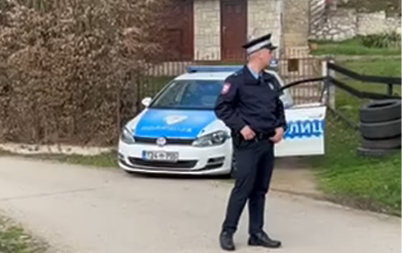 OBDUKCIJA OTKRIVA DETALJE TRAGEDIJE Otac ubio sina pa sebi presudio u garaži