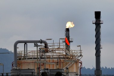 Nafta na putu ka rekordu - bareli bi mogli dostići 150 dolara