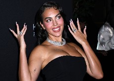 Georgina razbesnela ljude! Svi bruje o detalju od 18 miliona evra kojim se hvalila