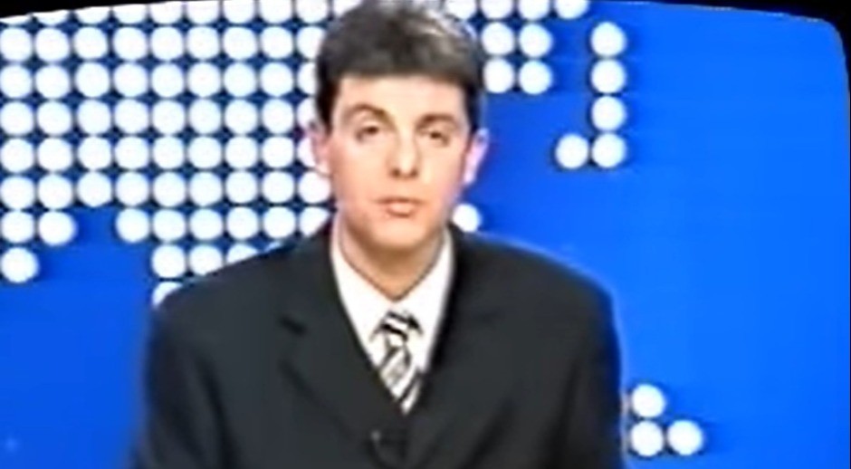 OVAJ VODITELJ JE 24. MARTA 1999. SAOPŠTIO DA JE POČELO BOMBARDOVANJE: "Poštovani gledaoci, dobro veče, NATO avioni su nas napali"