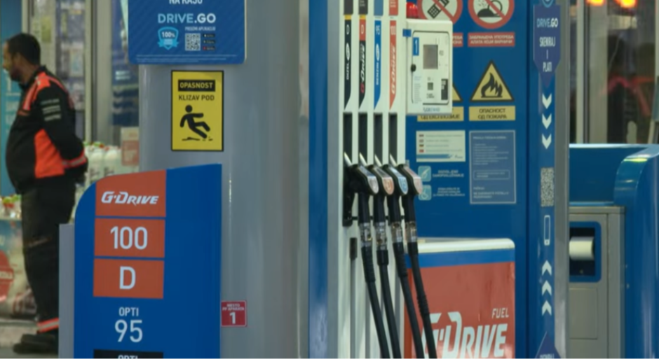SNABDEVENOST NA MALIM I VELIKIM PUMPAMA REDOVNA U Srbiji nema redova, niko ne puni kantice