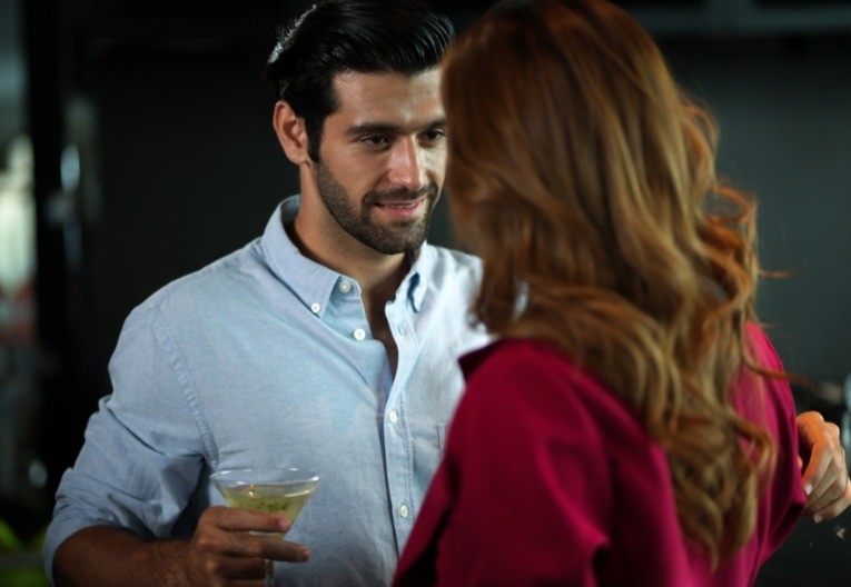 Šta privlači muškarce? Nije ono što mislite, evo šta prvo primete na ženama