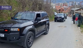 KURTI NEMA OBRAZA: Vidite šta radi na godišnjicu početka NATO agresije (VIDEO)