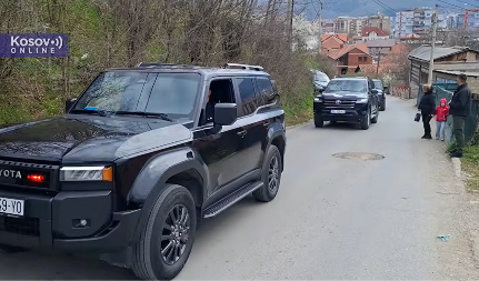 KURTI NEMA OBRAZA: Vidite šta radi na godišnjicu početka NATO agresije (VIDEO)