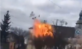 MASAKR IZ VAZDUHA! Ruski dron razneo centar Lavova – jeziv snimak ledi krv