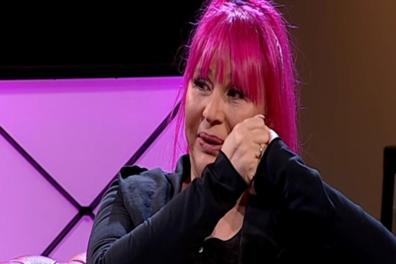 "NEĆU O TOME..." Naša pevačica grca u suzama zbog Zorice Brunclik, ne može da se smiri!