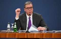 DA SE NE ZABORAVI Vučić na obeležavanju Dana sećanja na stradale u NATO agresiji 1999. godine
