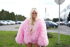 ZBOG JEDNE STVARI KARLEUŠA JE ODBILA TURSKOG MILIONERA Pevačica neće da prihvati to ni u ludilu!