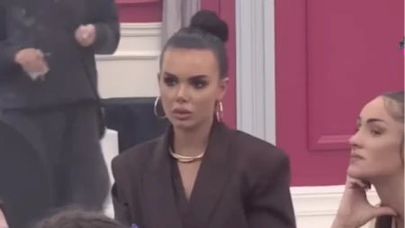 EVO KAKO SU ANITINA MAJKA I SIN REAGOVALI Nakon trudnoće oglasila se njena najbolja drugarica! 