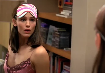 SRPKINJE VRIŠTE OD UZBUĐENJA Omiljena romantična komedija dobija nastavak, glavna zvezda je prava lepotica, a ni kolega nije loš