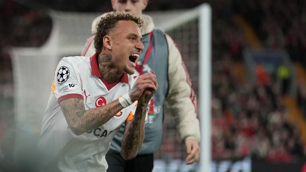 "NIJE PRAKTIČNO U TOALETU" Oglasio se Noa Lang posle teške povrede prsta: Ne ide mi najbolje igranje Plejstejšna