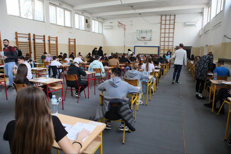 VAŽNO UPUTSTVO ZA SVE OSMAKE Ovo će im olakšati upis u srednje škole! 