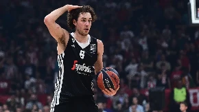 OGLASILI SE CRVENO-BELI Zvezda se javila zbog pojačanja iz Virtusa