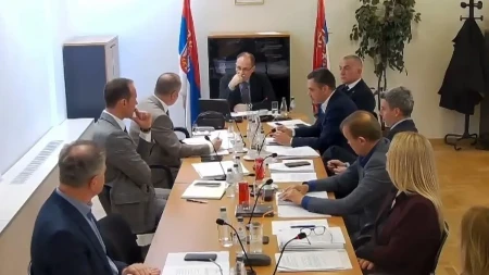 Četiri člana VST traže vanrednu sednicu za proglašenje novih članova VST