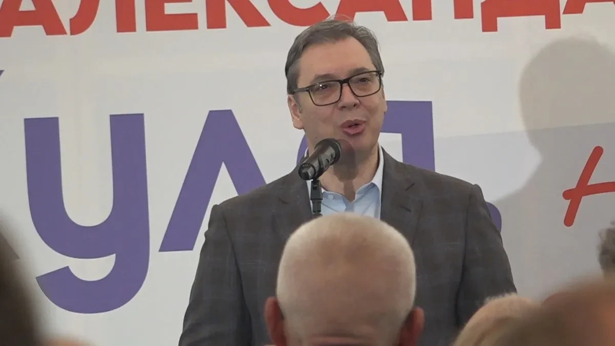 "NE VOLI SRBIN DA MU STRANE AMBASADE ODLUČUJU SUDBINU" Vučić u Kruščiću: Svi oni koji ne žele da se vraćamo u doba vojvođanskog separatizma pozivam da glasaju za listu "Srbija, naša porodica" (VIDEO)
