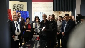 ĆIRILICA U CENTRU PAŽNJE! Otvorena izložba u Bajinoj Bašti – umetnici i deca zajedno čuvaju srpsko pismo