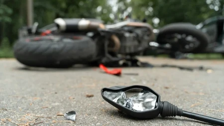 TEŠKO POVREĐEN VOZAČ MOTOCIKLA Primljen u bolnicu u Čačku, evo u kakvom je stanju