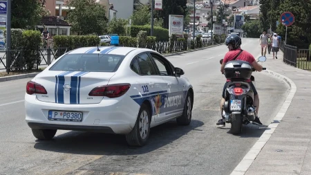 DRAMA U ULCINJU Mladić pucao iz audija - krenula filmska potera