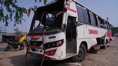 STRAVIČNA TRAGEDIJA Autobus upao u reku, poginule najmanje 24 osobe