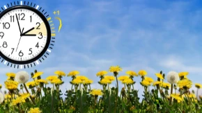 PRELAZAK NA LETNJE RAČUNANJE VREMENA Sat pomeramo za tren, ali telu treba i do nedelju dana da se oporavi