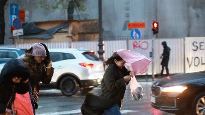 KATAKLIZMA U HRVATSKOJ Brutalni udari oluje, lomi se Zagreb, Milanović se hitno oglasio!
