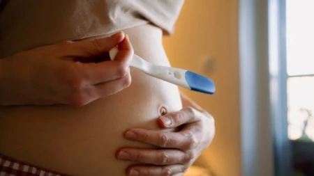 ŠOK ISPOVEST! Ostala trudna, a ne zna ko je otac – u isto vreme bila sa dvojicom!