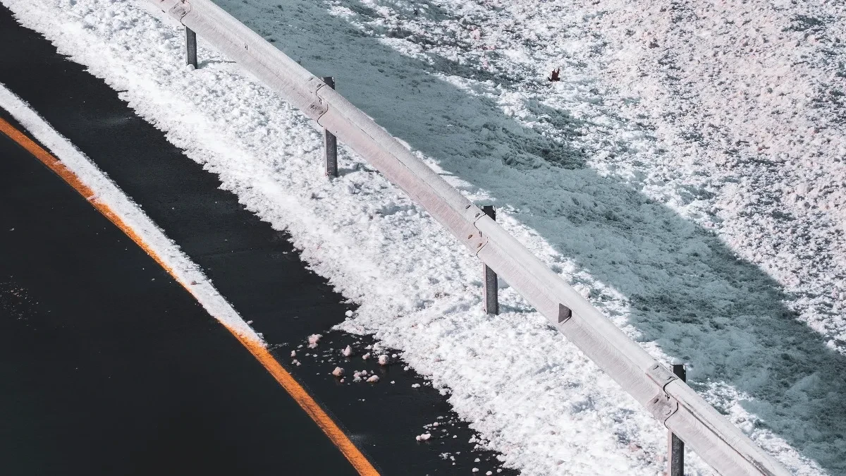 ZATRPANI SNEGOM! ''Imamo dosta polomljenih stabala'', nanosi napravili kolaps u Republici Srpskoj 