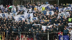 HIT OGLAS: Nudi terasu za 500 evra da se gleda Bosna i Hercegovina - Italija