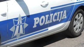 SUDARILI SE AUTOBUS I KVAD Dve osobe povređene, vozilo se zapalilo posle udarca