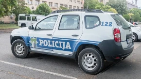 DAO MITO NA GRANICI, PA UHAPŠEN Novac sakrio u dokumenta, pokušao da izbegne kaznu