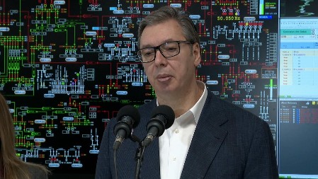 VUČIĆ SE OBRAĆA JAVNOSTI Predsednik Srbije obilazi EMS