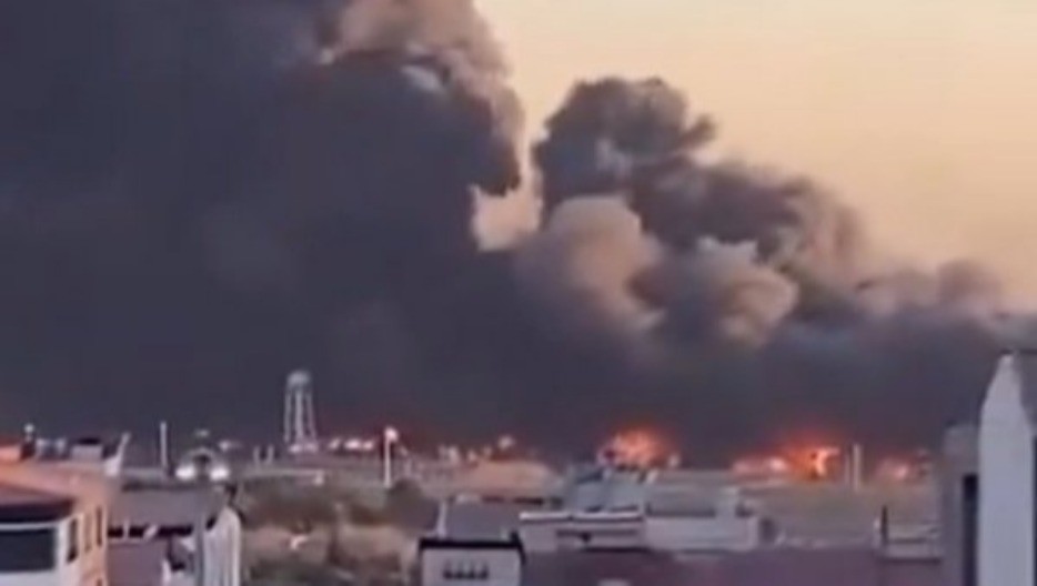 POGOĐEN AERODROM U TEHERANU Iranski putnički avion u plamenu (FOTO/VIDEO)