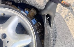 SEDAM KILOGRAMA HAŠIŠA ŠVERCOVAO U REZERVNOM TOČKU Turski državljanin uhapšen na Horgošu