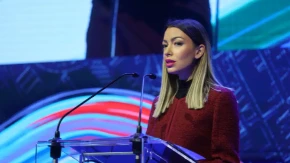 "POBEDILA JE ODGOVORNA POLITIKA" Mesarović: Nastavljamo još snažnije! 