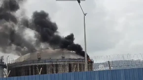 POGOĐENA RAFINERIJA NAFTE U HAIFI Kulja crni dim, pojavio se snimak (VIDEO)