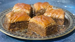 LIBANSKA BAKLAVA I SOČNA I SLATKA Otopićete se od miline kad je probate