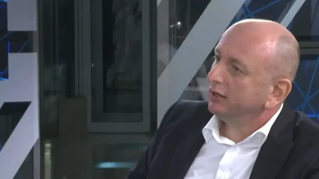 Knežević izbušio premijera: Ako bih trebao da biram da budem prijatelj Aleksandra Vučića ili pudlica Andreja Plenkovića kao Vi, biram Vučića